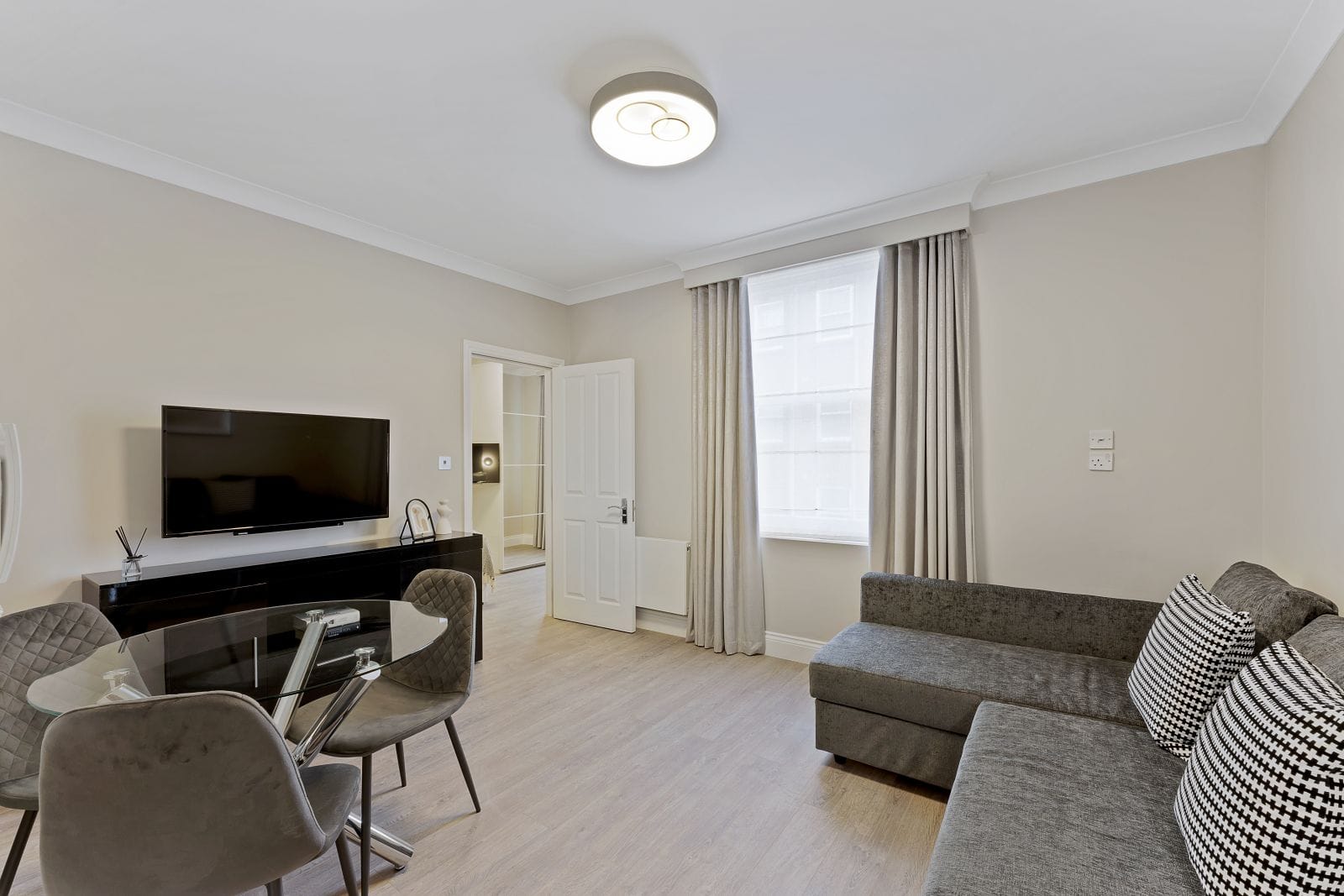 Paddington 1 Bedroom Apartment For 3