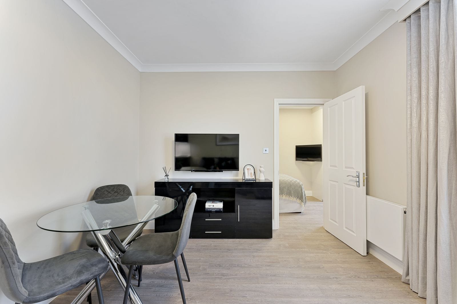 Paddington 1 Bedroom Apartment For 3