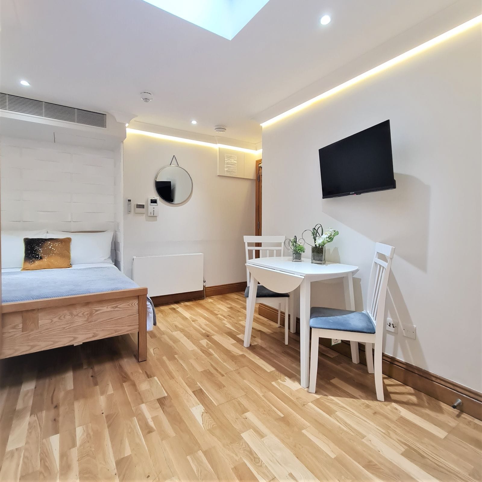 Russell Square Budget Double Studio