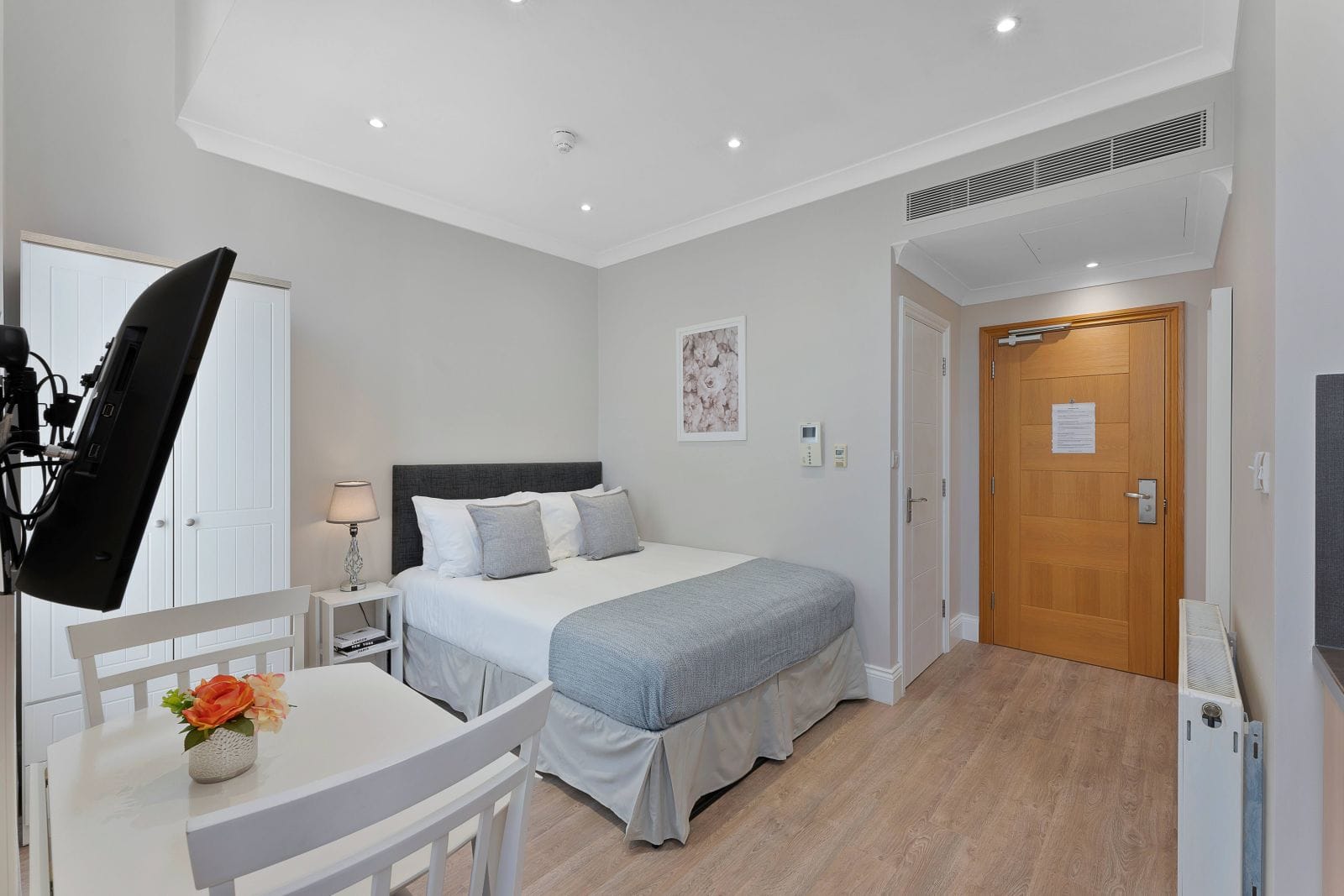 Russell Square Deluxe Studio