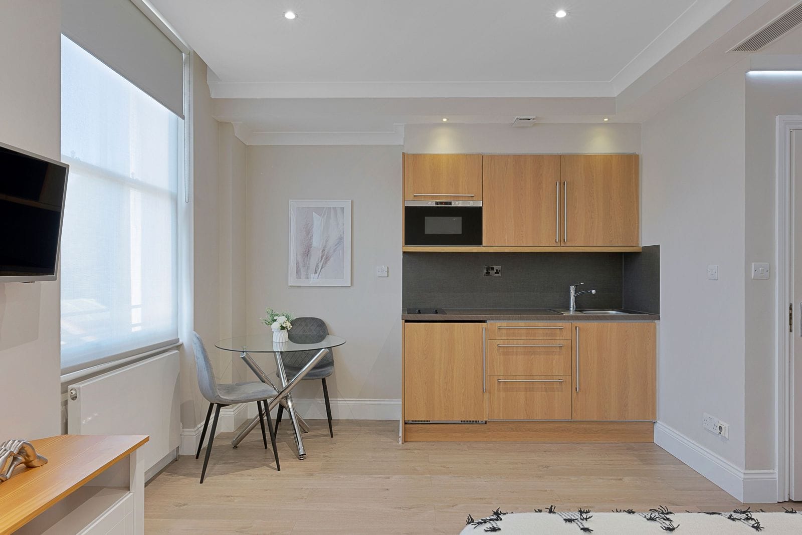 Russell Square Deluxe Studio