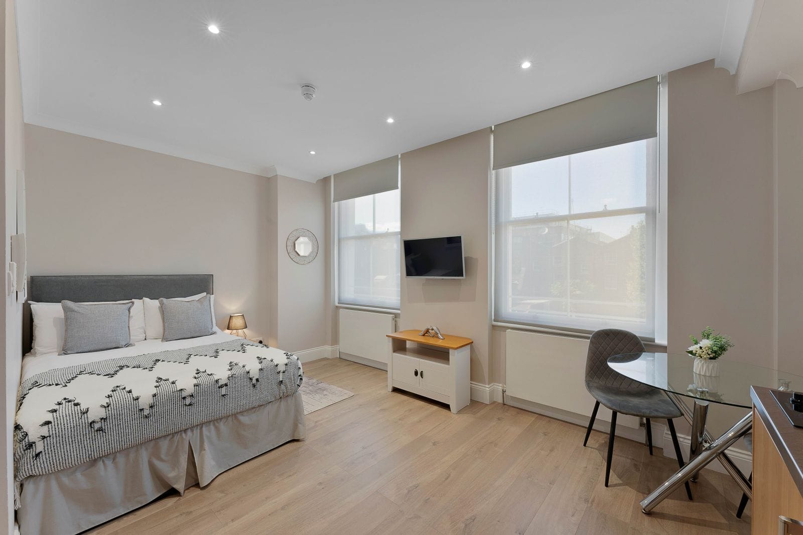 Russell Square Deluxe Studio