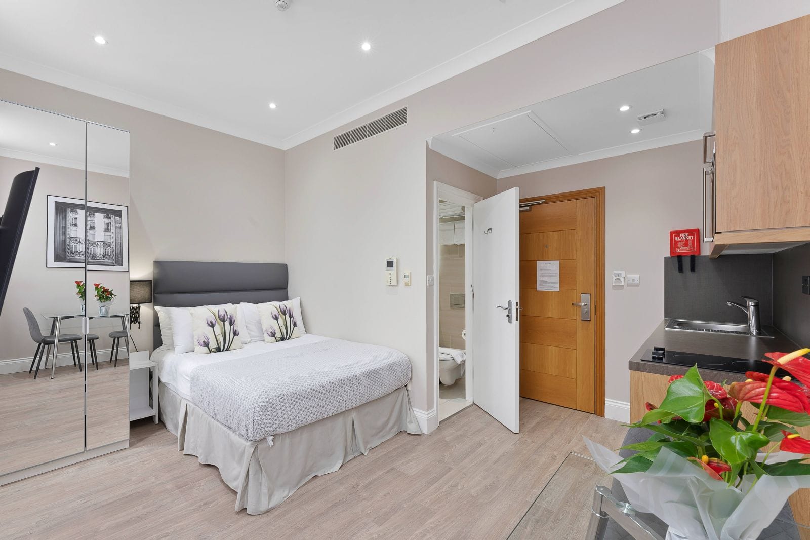 Russell Square Deluxe Studio