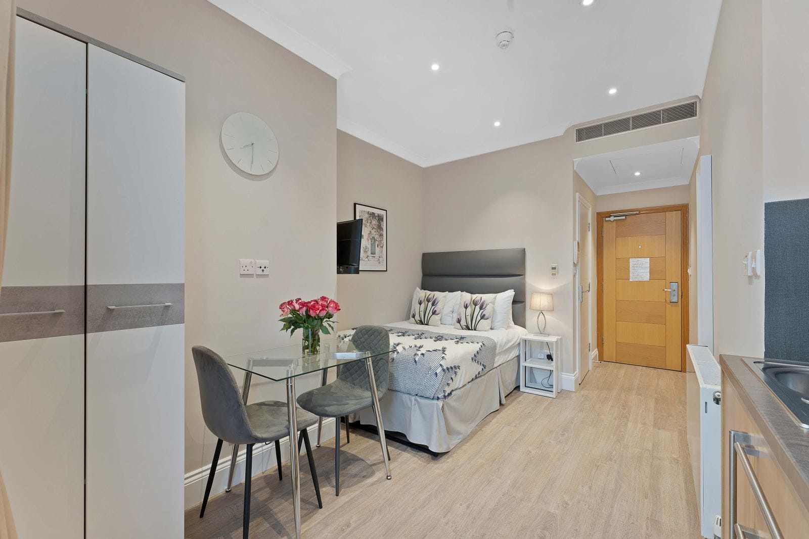 Russell Square Deluxe Studio