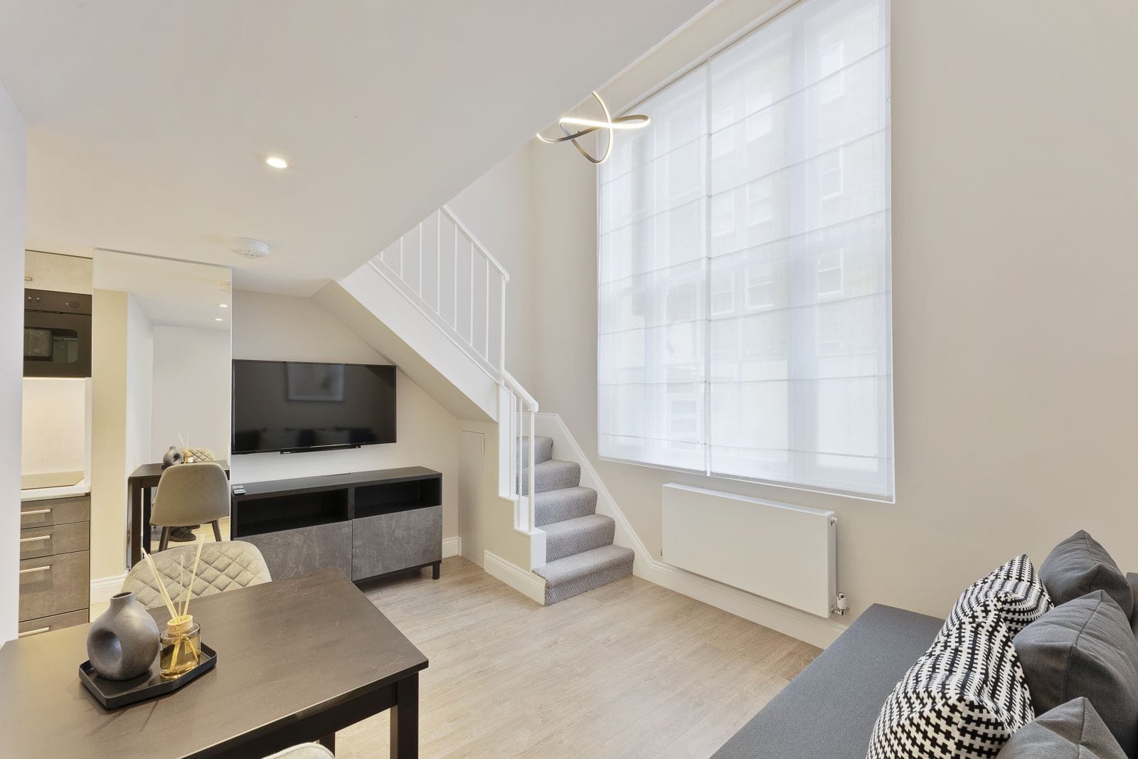 Paddington Mezzanine Studio