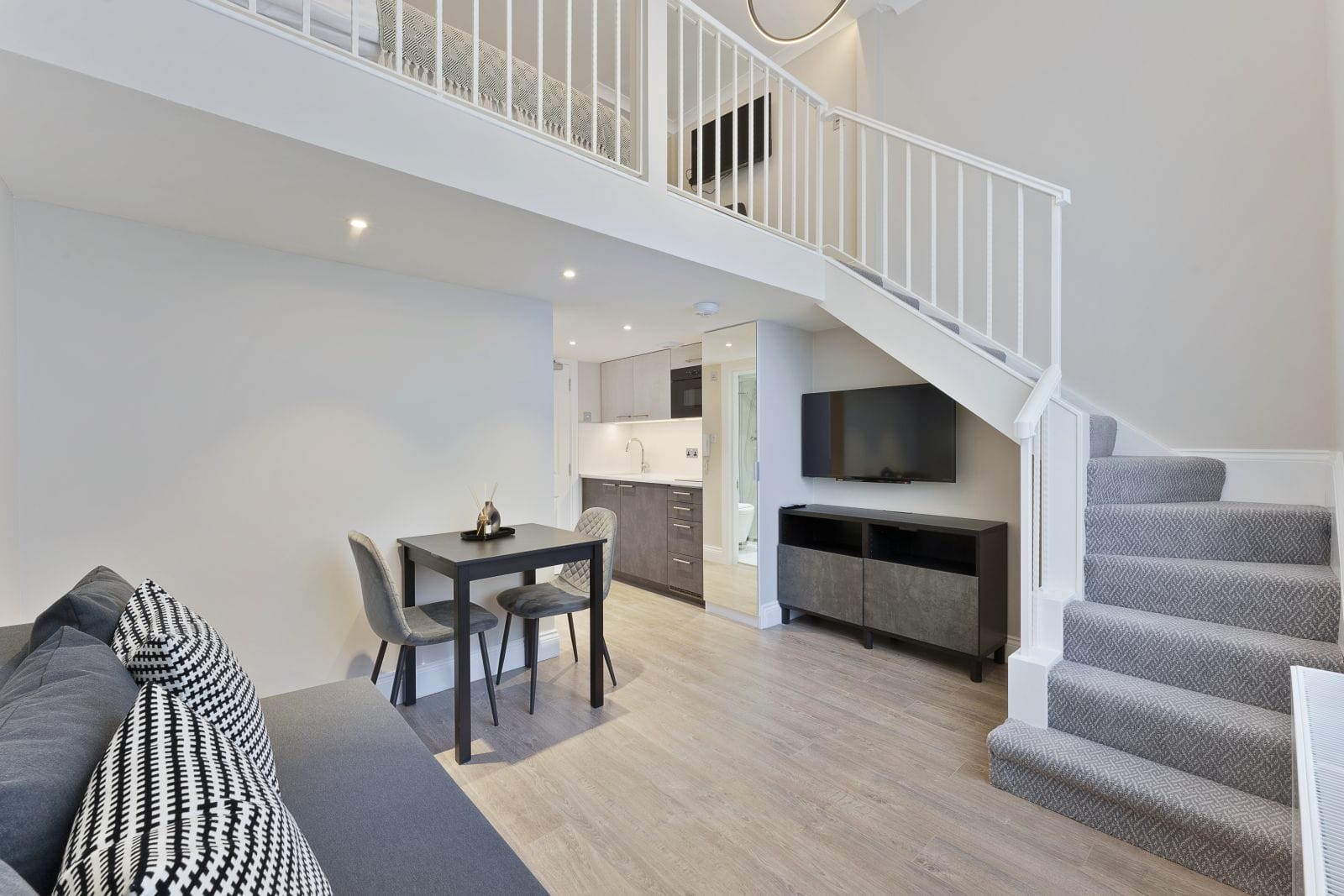 Paddington Mezzanine Studio