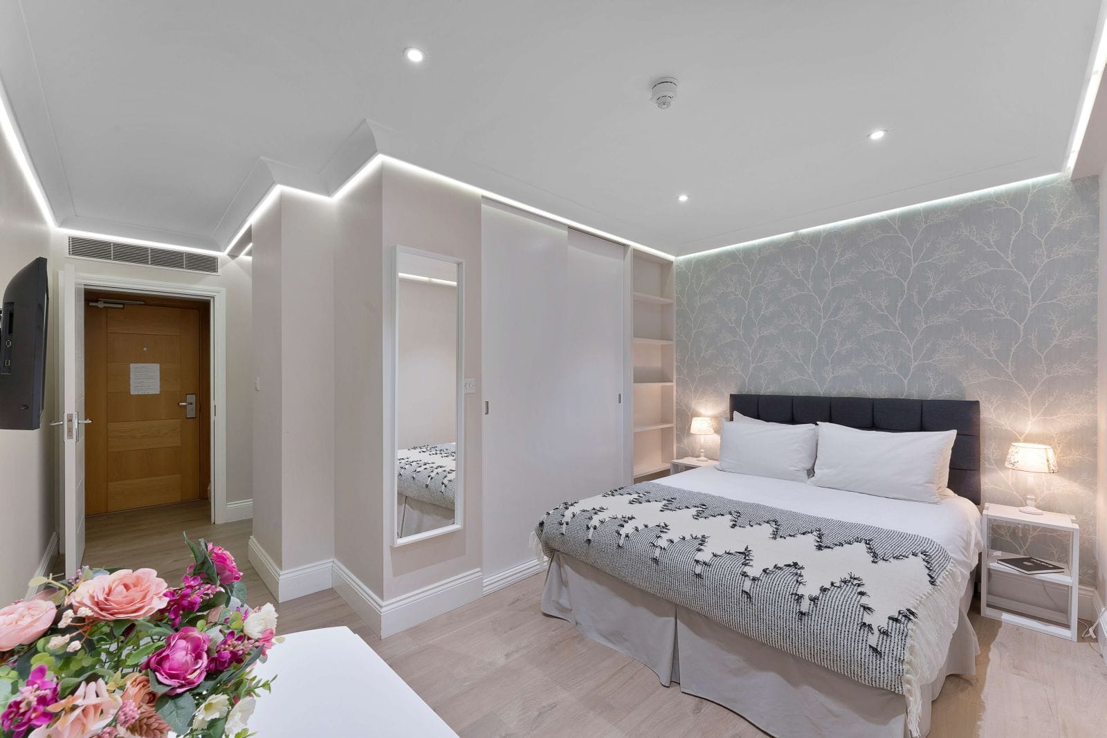 Russell Square Standard Studio