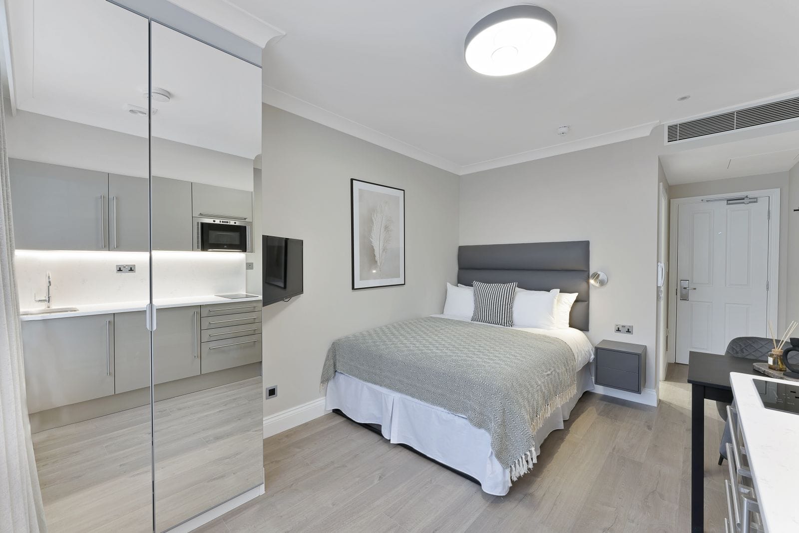 Paddington Standard Studio