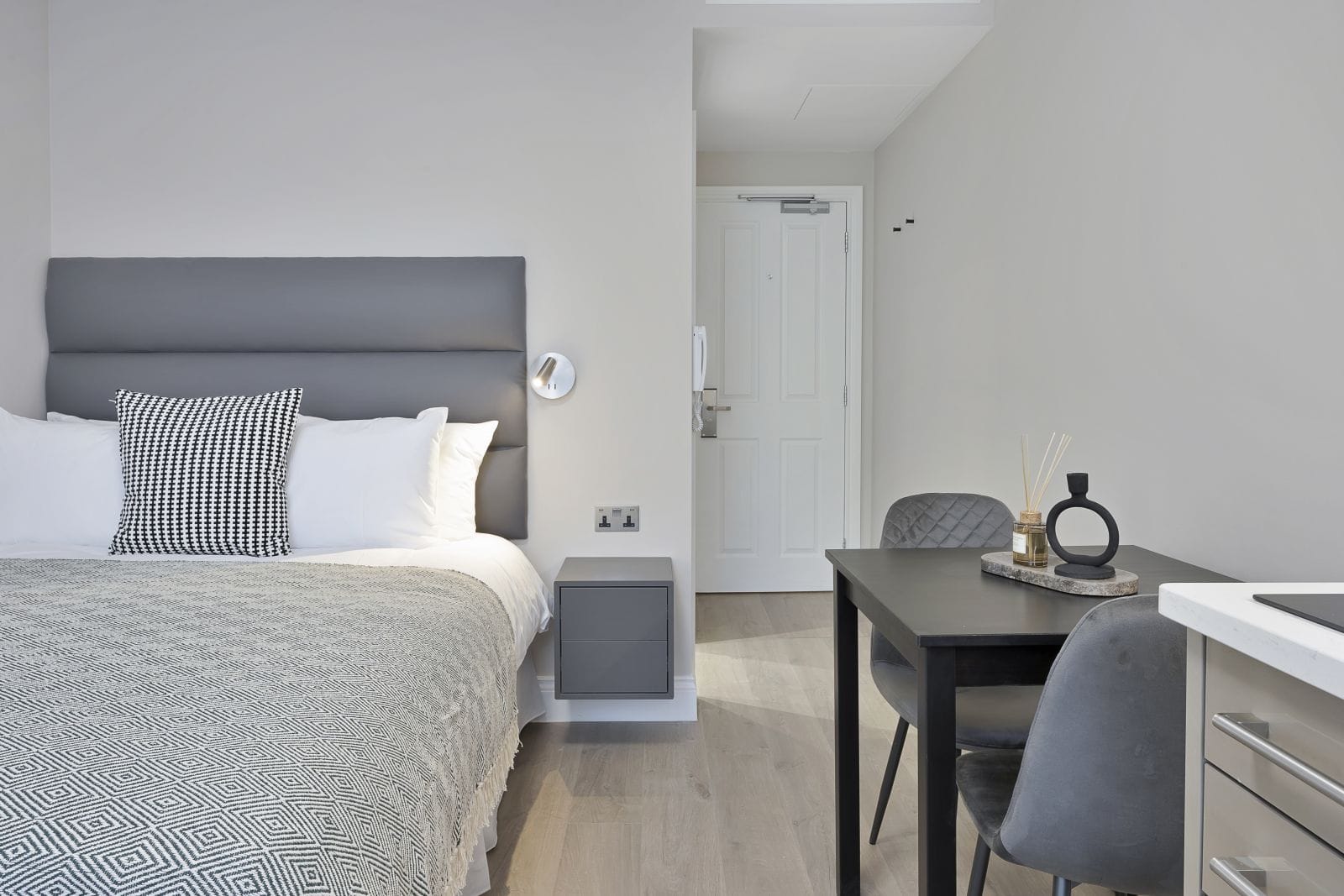 Paddington Standard Studio