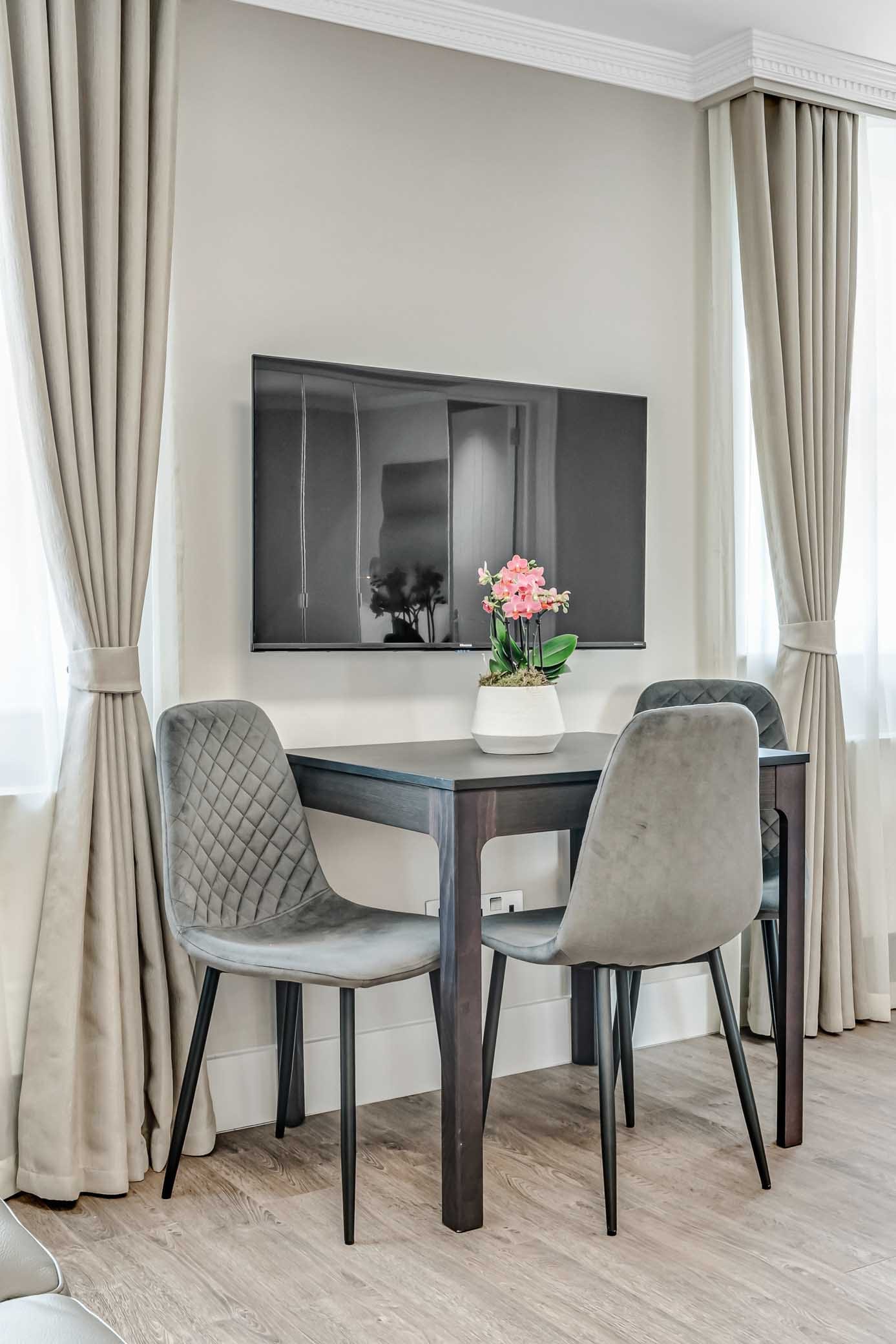 Bloomsbury Family Studio