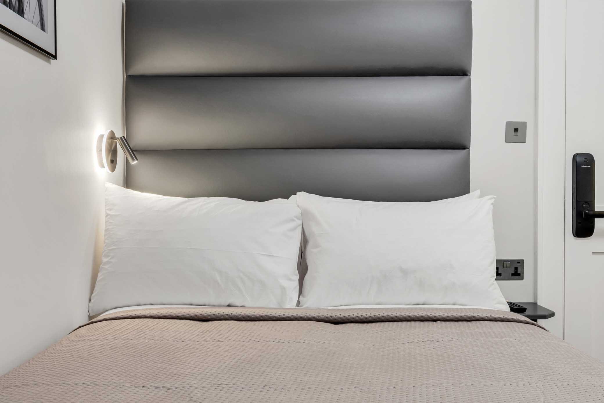 Bloomsbury Lower Ground Standard