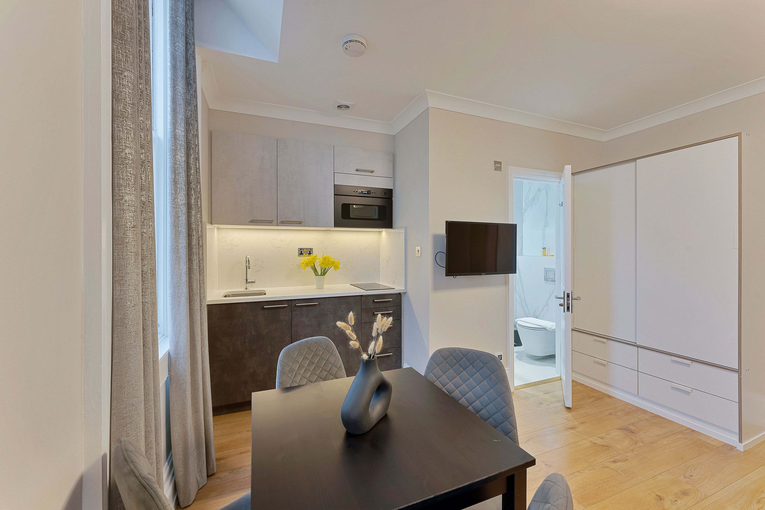 Kensington One Bedroom for 4