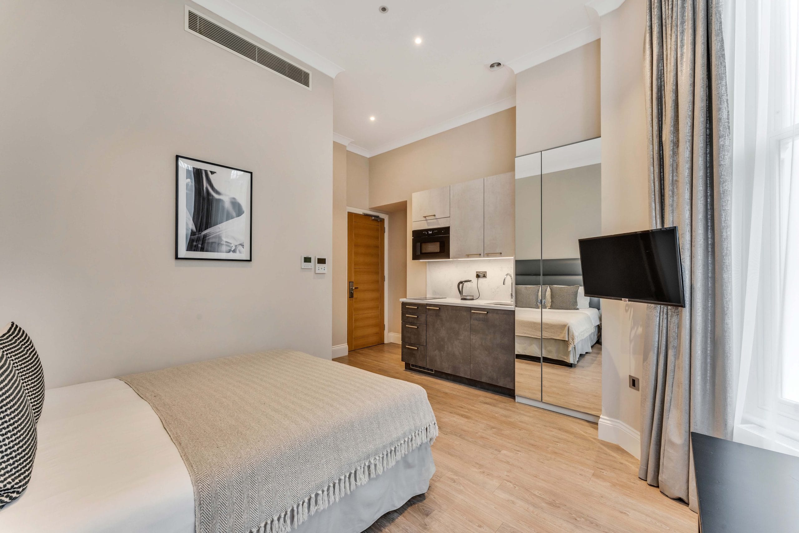 Chelsea Garden View Studio