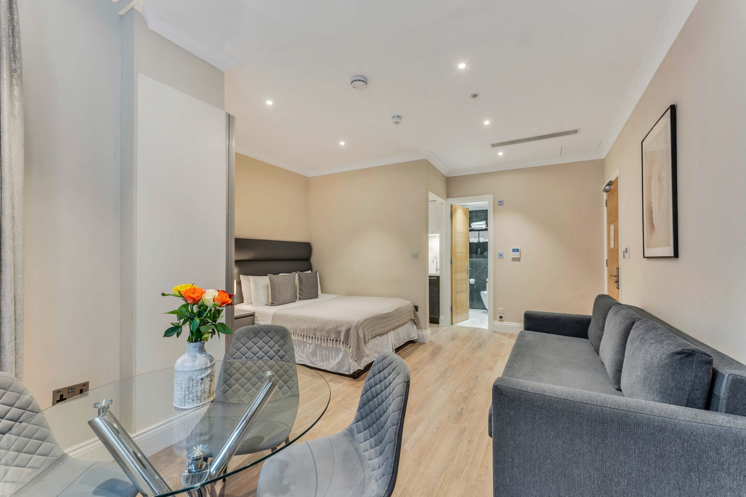 Chelsea Lower Ground Family Studio