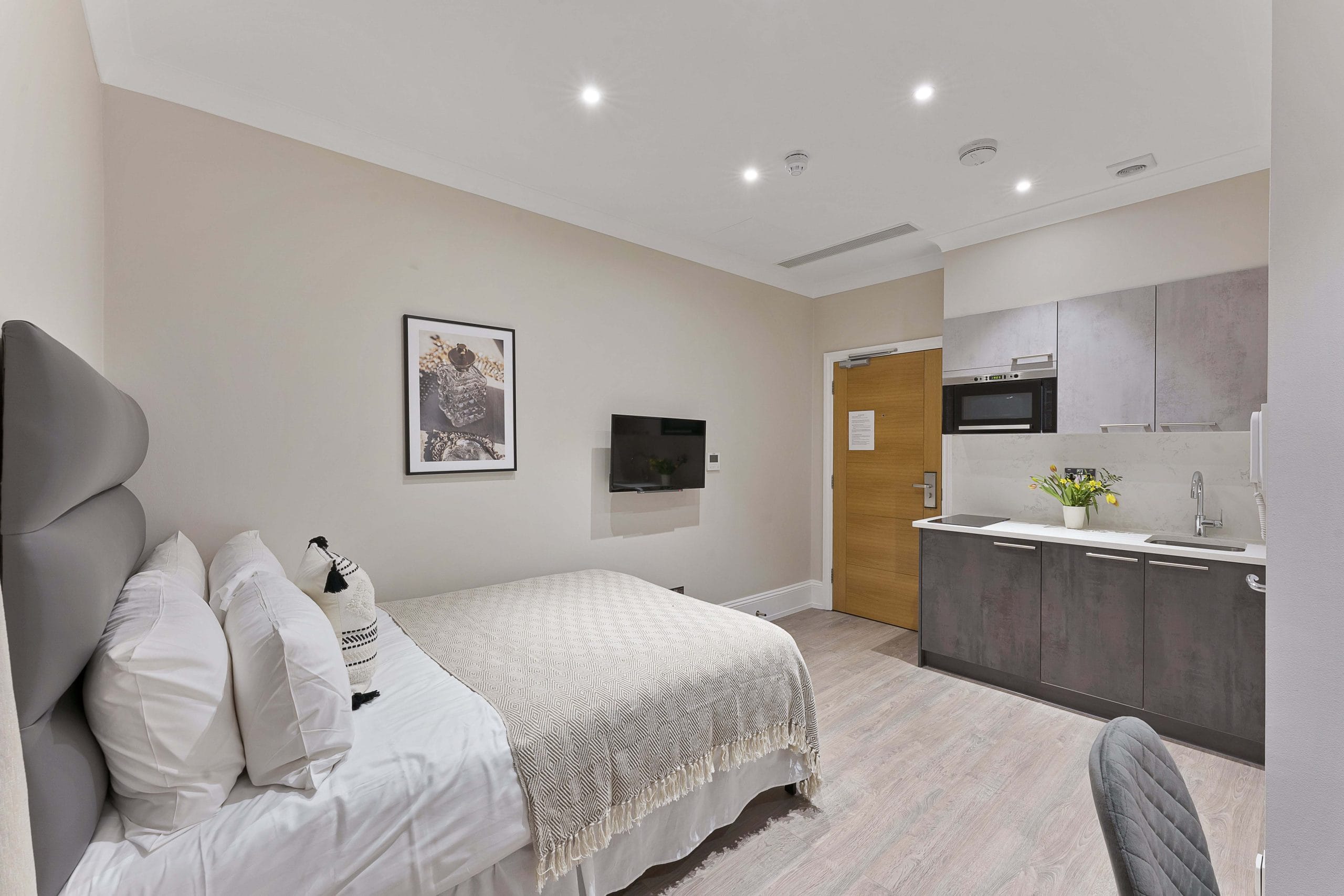 Kensington Lower Ground Standard Studio