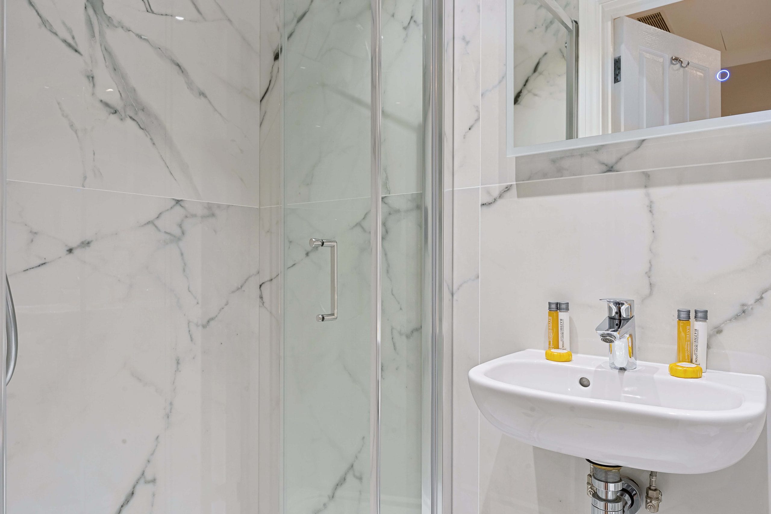 Kensington Lower Ground Standard Studio