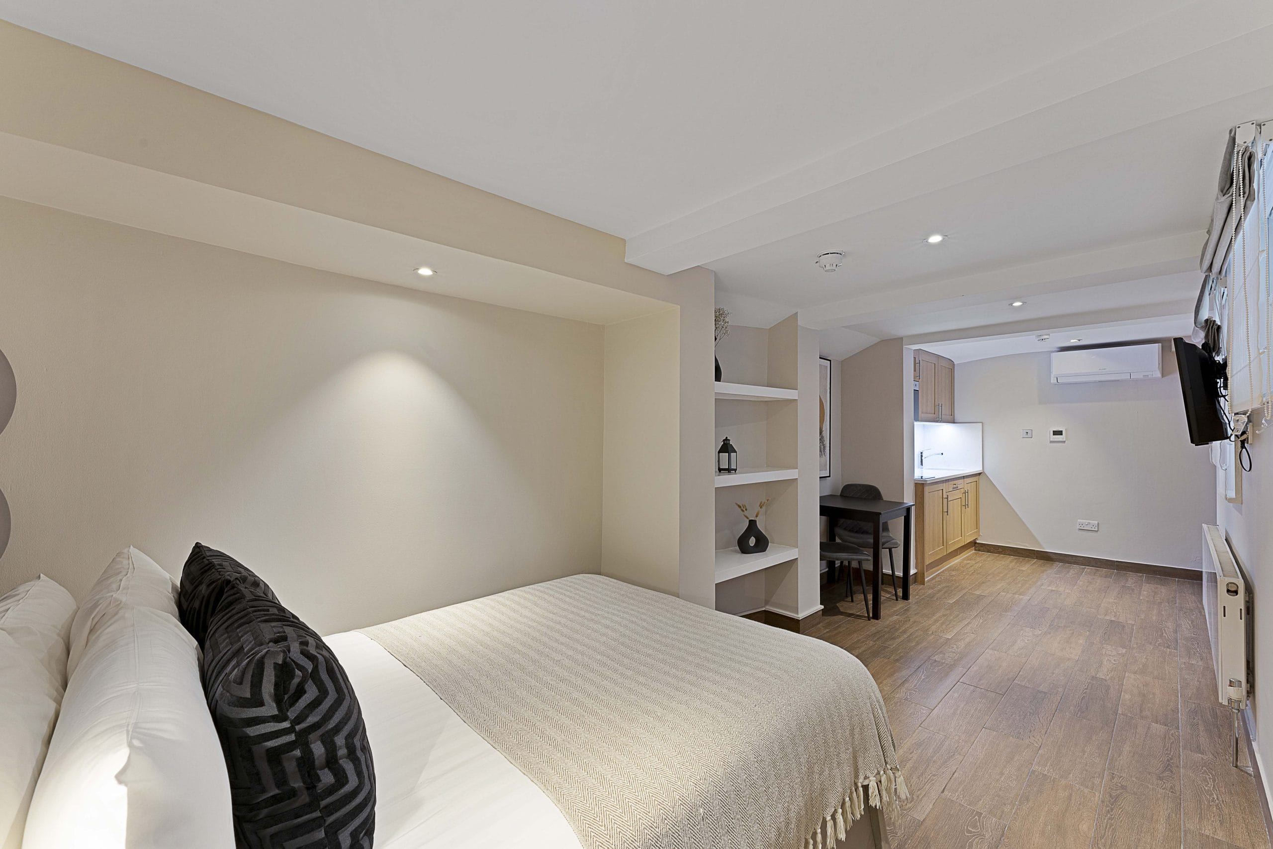 Kensington Lower Ground Budget Studio