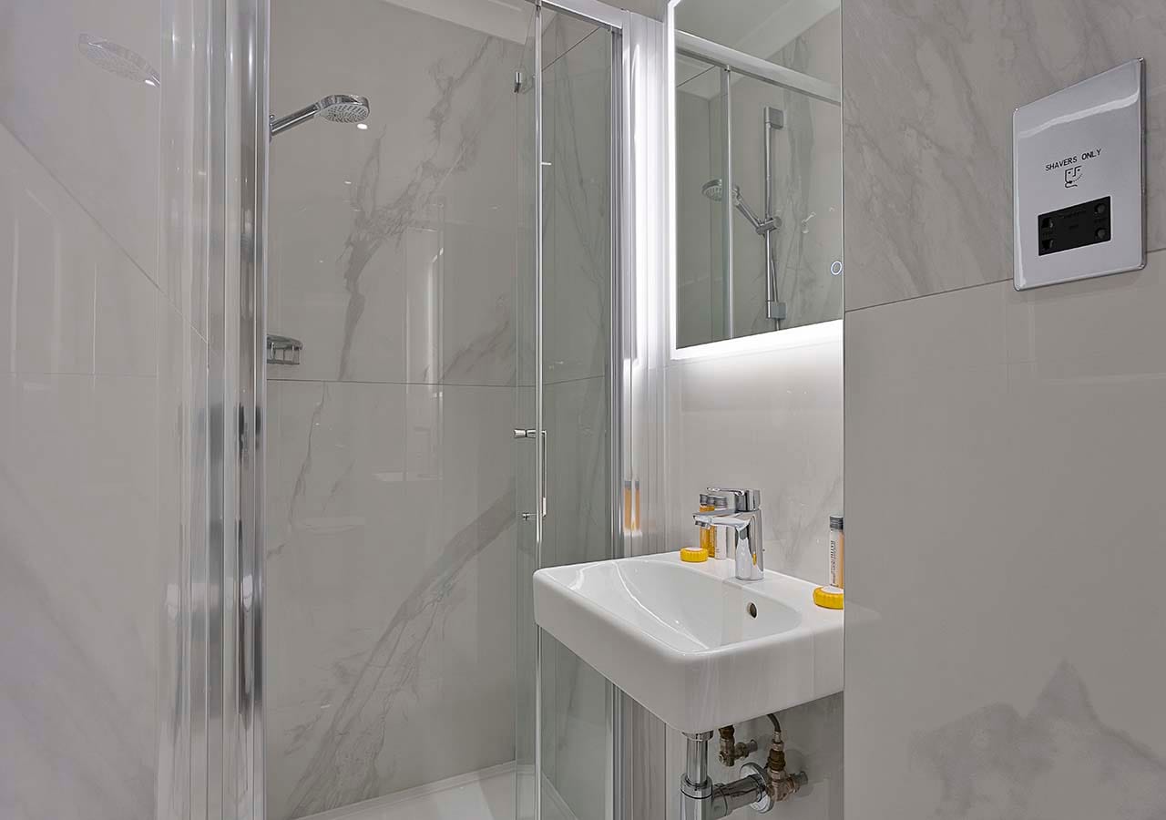 Kensington One Bedroom for 3