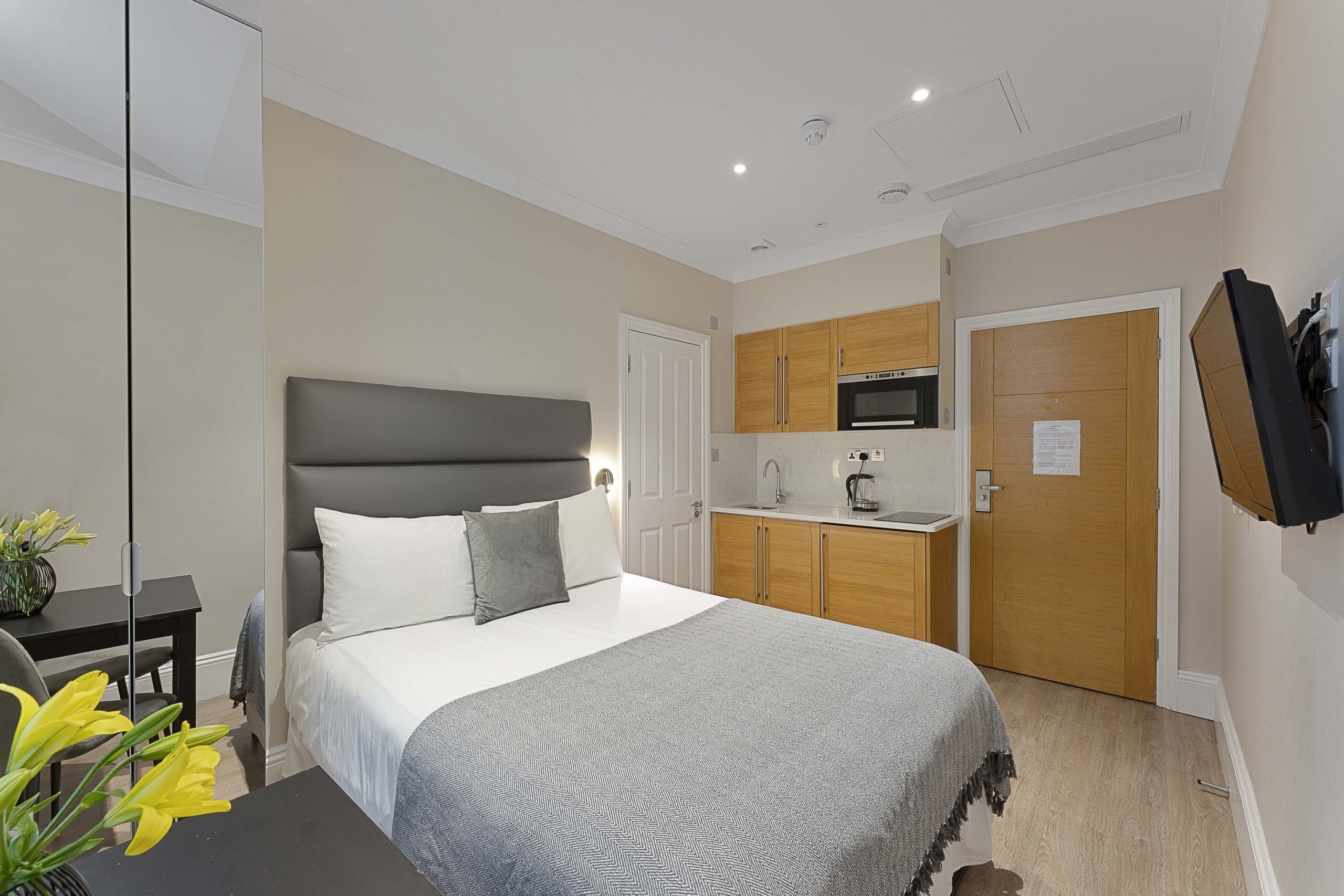 Kensington Lower Ground Budget Studio