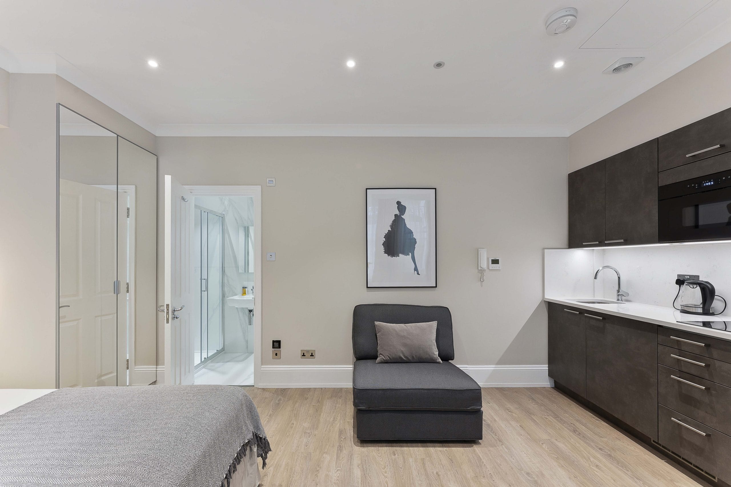 Kensington Lower Ground Family Studio