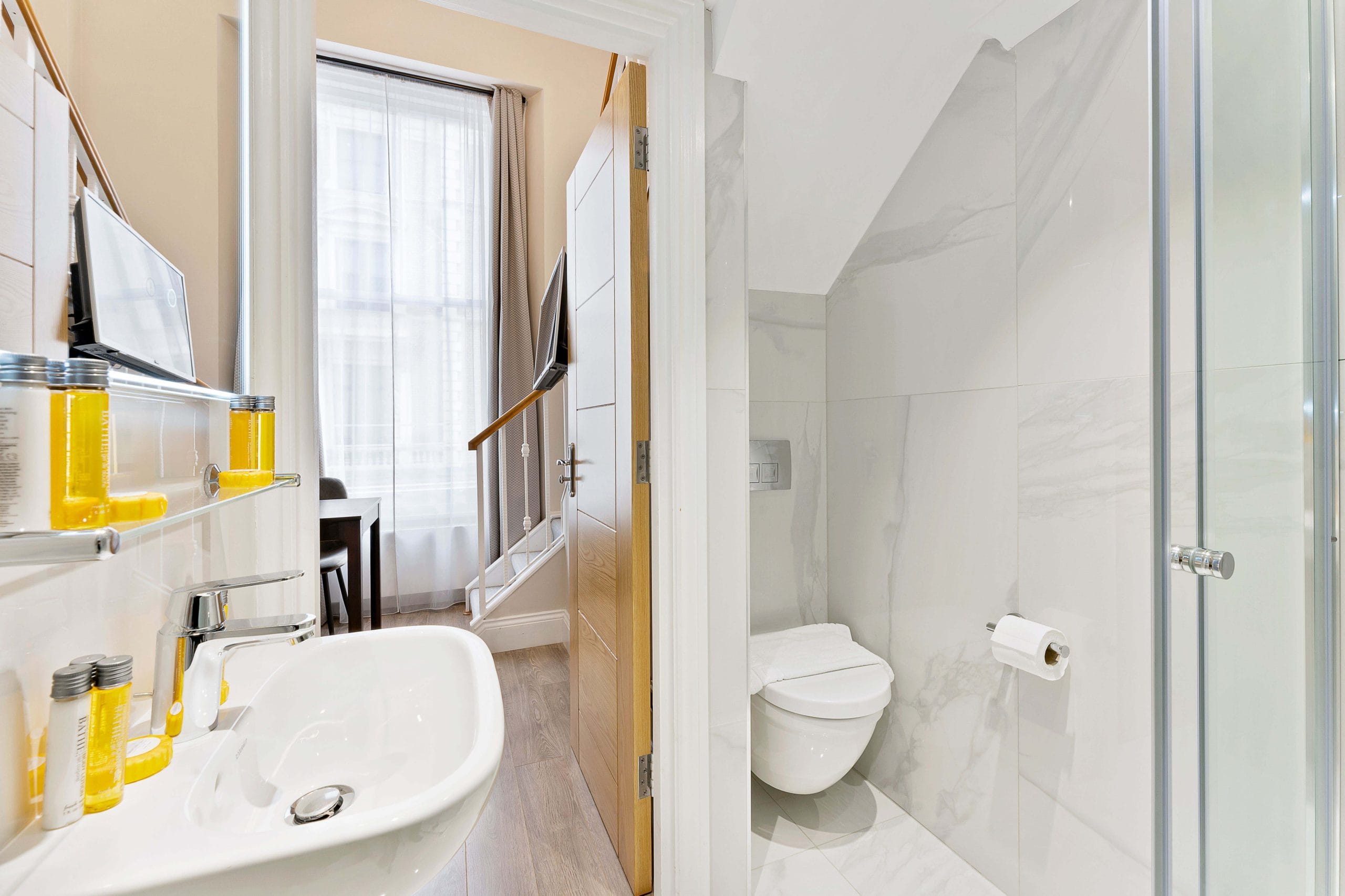 Kensington Mezzanine Studio