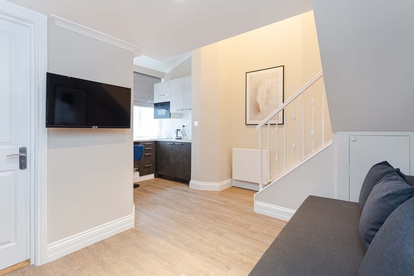 Kensington Mezzanine Studio