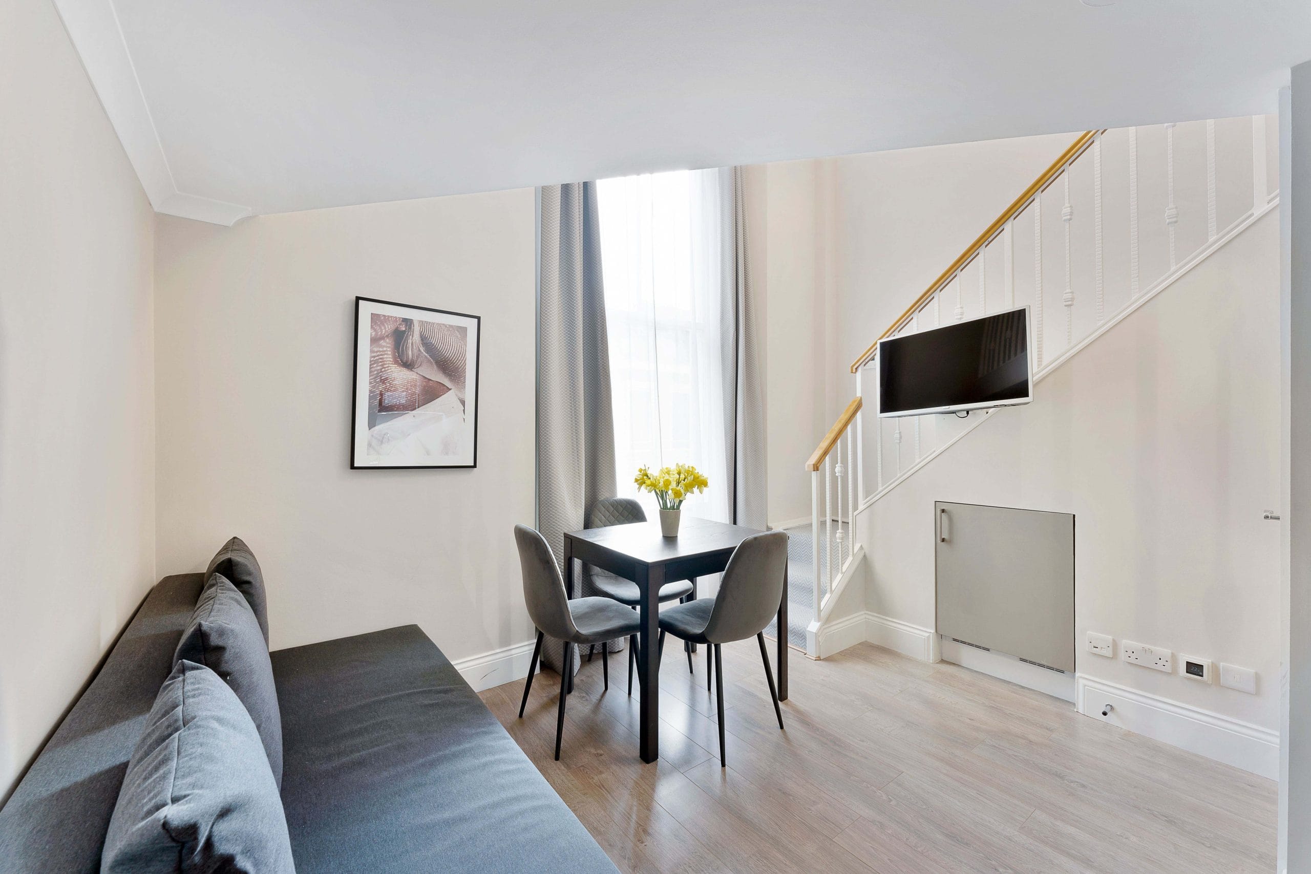 Kensington Mezzanine Studio